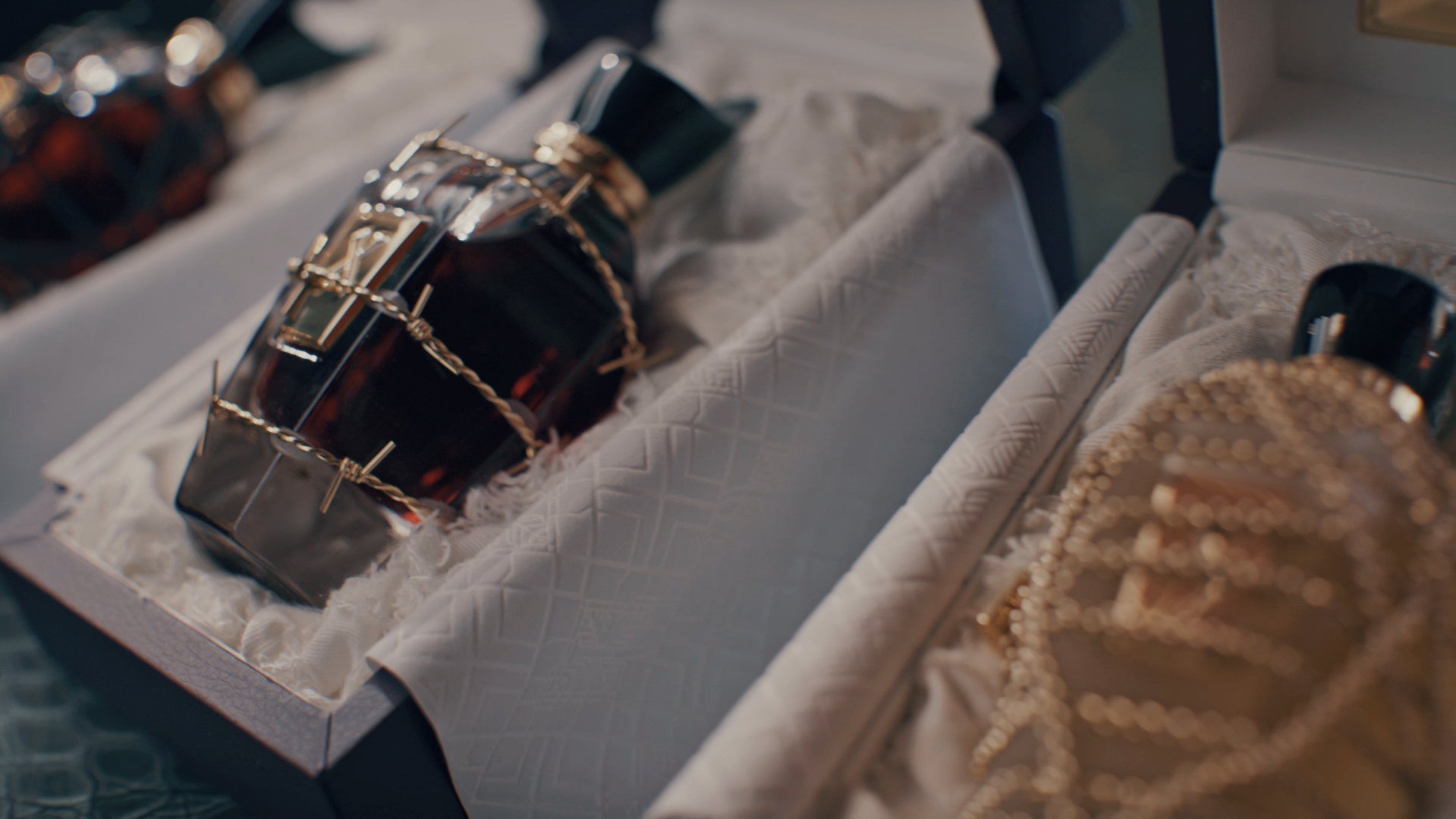 Load video: Groove Xcape